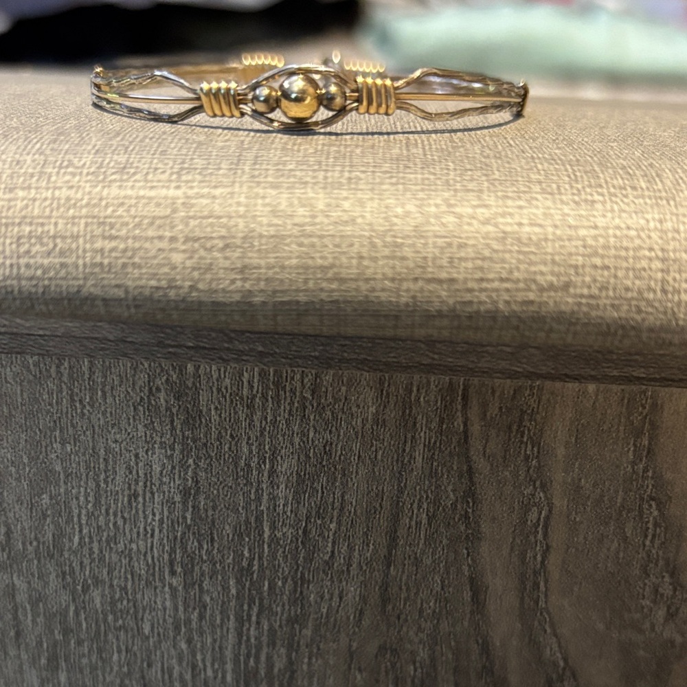 Chic Two-Tone Women's Bracelet